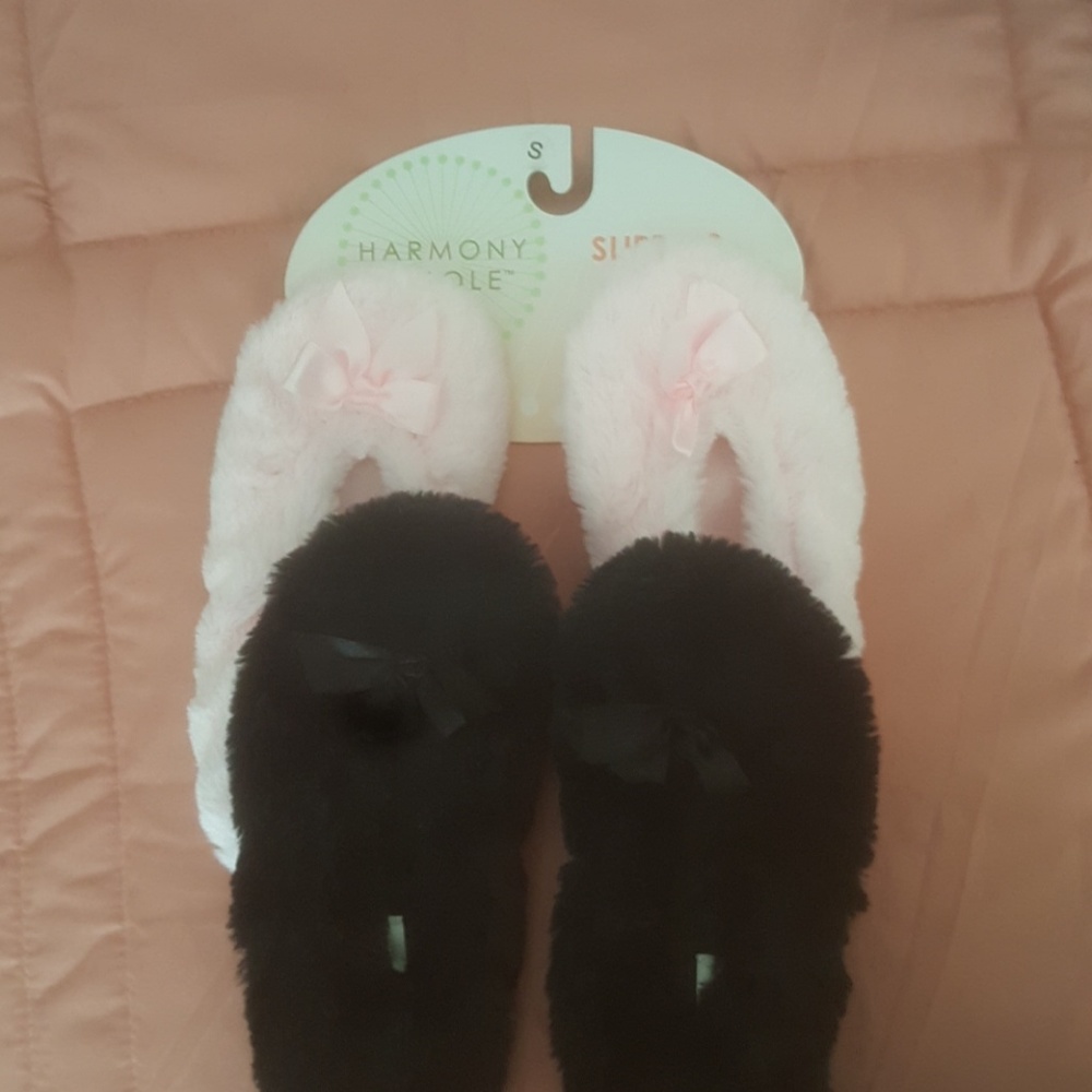 Harmony & Sole bundle of 2 pair bedroom slippers